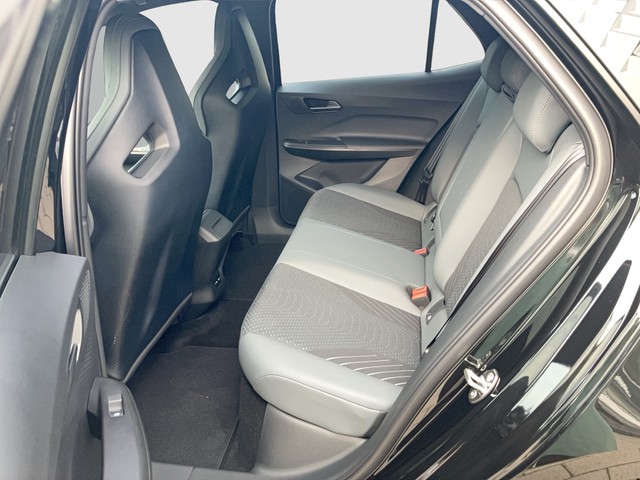 CUPRA - Born VZ 240 kW VZ LED+DCC+KAMERA+SHZG+NAVI_3