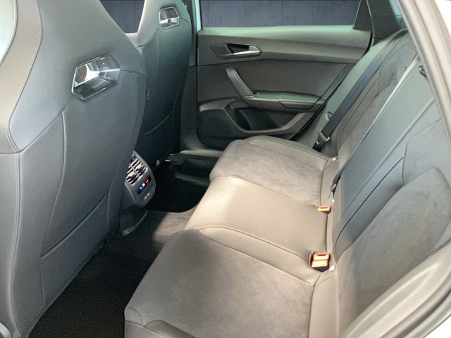 VW - Golf 2.0 TDI DSG Move Matrix+Panorama+Kamera_3