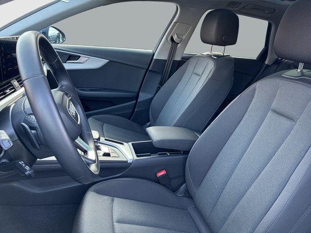 Audi - A4 Avant 40TDI S line Panoramadach "Rear View"_5