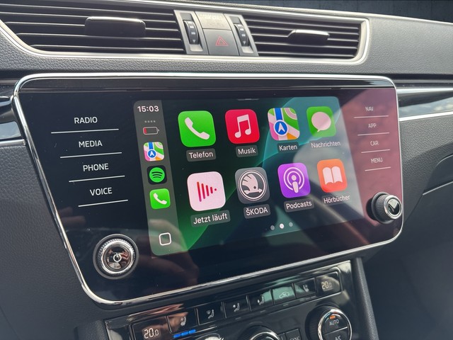 Skoda - Superb Combi 2.0 TDI DSG L&K AHK+LEDER+RFK_9
