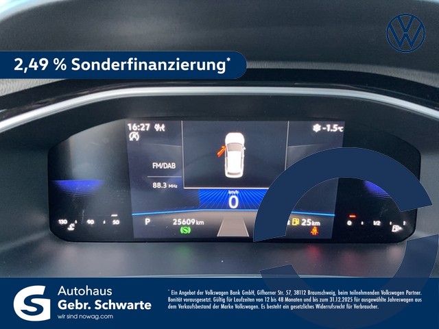 VW - T-Roc 1.5 TSI DSG R-LINE AHK+NAVI+RFK+SPUR+ACC_2