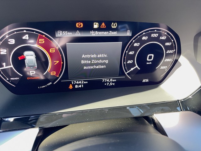 Audi - RS 3 Sportback 2.5 TFSI S-tronic quattro 280km/h_12