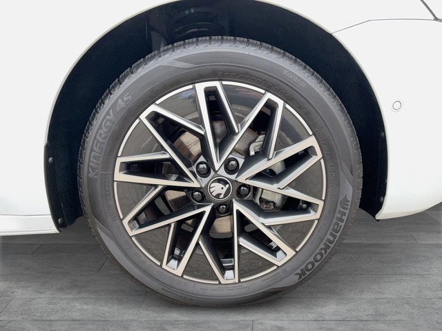 Skoda - Octavia Combi 2.0 TDI DSG Selection Head-Up+Virtual+Navi_17