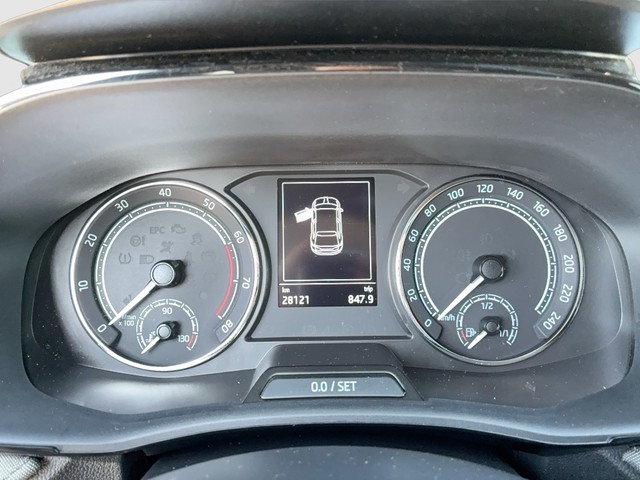 Skoda - Fabia 1.0 MPI Tour LED+CLIMATRONIC+TEMPOMAT+PDC_20