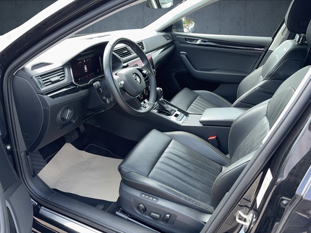 Skoda - Superb Combi 2.0 TDI DSG L&K AHK+LEDER+RFK_21