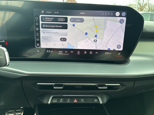 Audi - Q3 SUV TFSI S-tronic S line AHK+ACC+NAVI+PANO_5