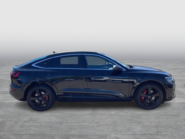 Audi - Q8 e-tron Sportback 55 quattro AHK HUD_13