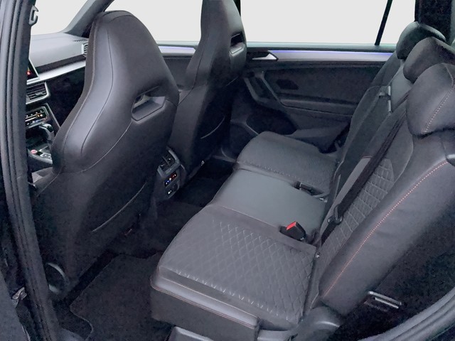 Seat - Tarraco 2.0 TDI DSG FR PANO+7SITZE+ACC+AHK+NAVI_3