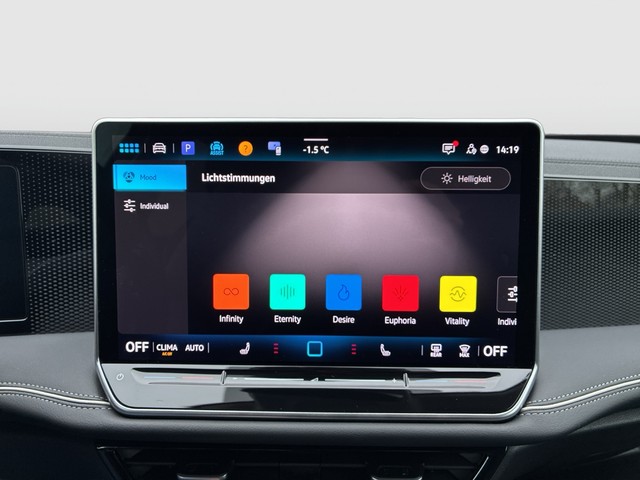 VW - Golf VIII 1.5 eTSI DSG GOAL NAVI+AHK+RFK+ACC+SPUR_9