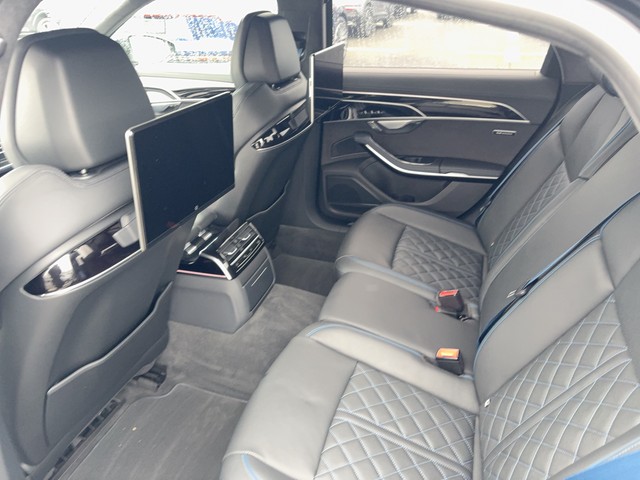 Audi - A8 60 TFSI e Tiptronic quattro S-Line AHK+PANO_3