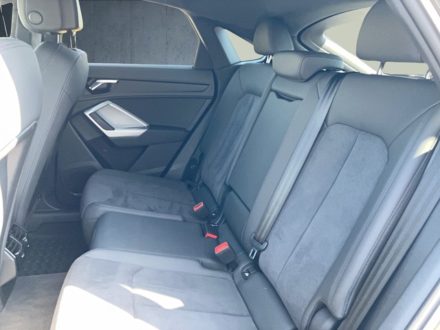 Audi - Q3 Sportb. 35 TFSI S-tronic S line AHK+NAVI+LED_3